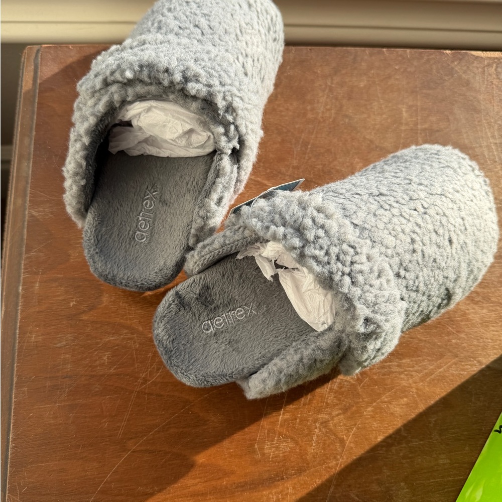 Aetrex Soft Gray Women’s Slipper clogs